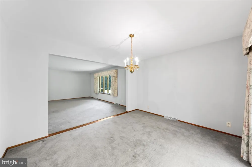 8 MEWS ROAD Milford, DE 19963