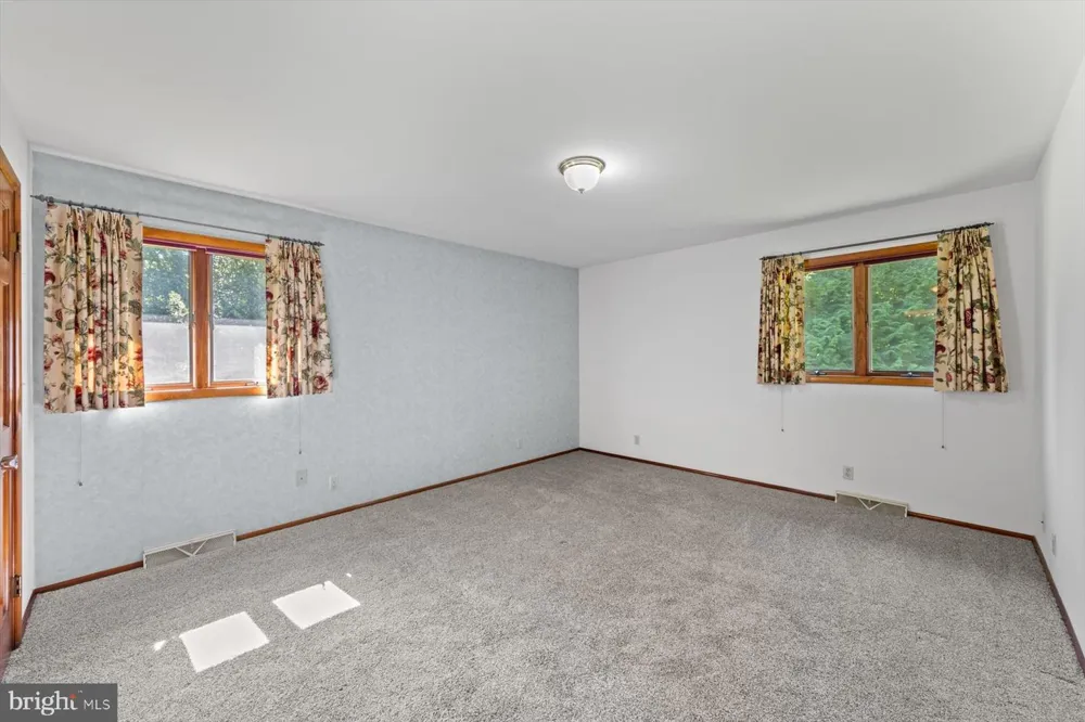 8 MEWS ROAD Milford, DE 19963