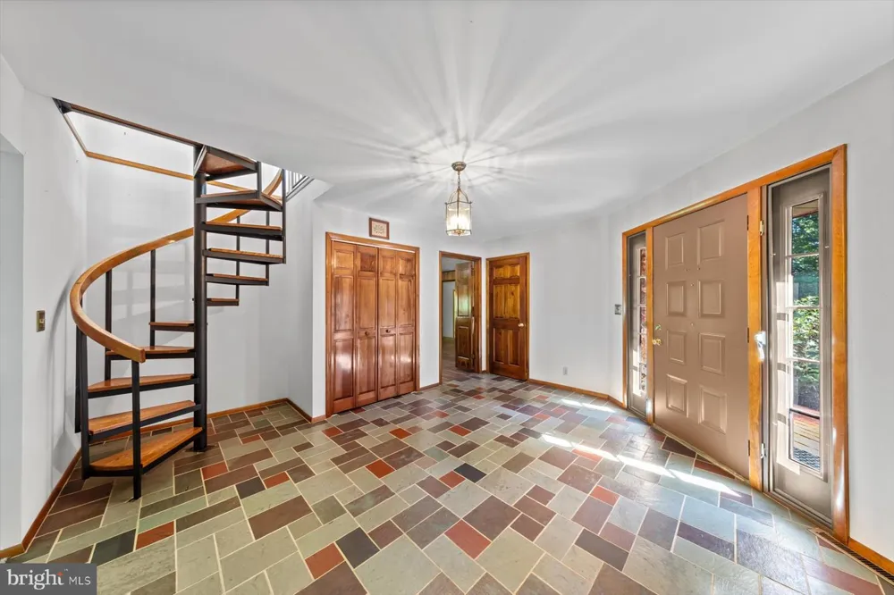 8 MEWS ROAD Milford, DE 19963