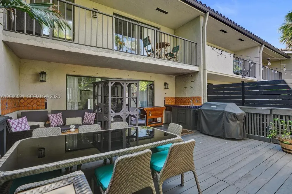 2723 NE 164th St #77 North Miami Beach, FL 33160