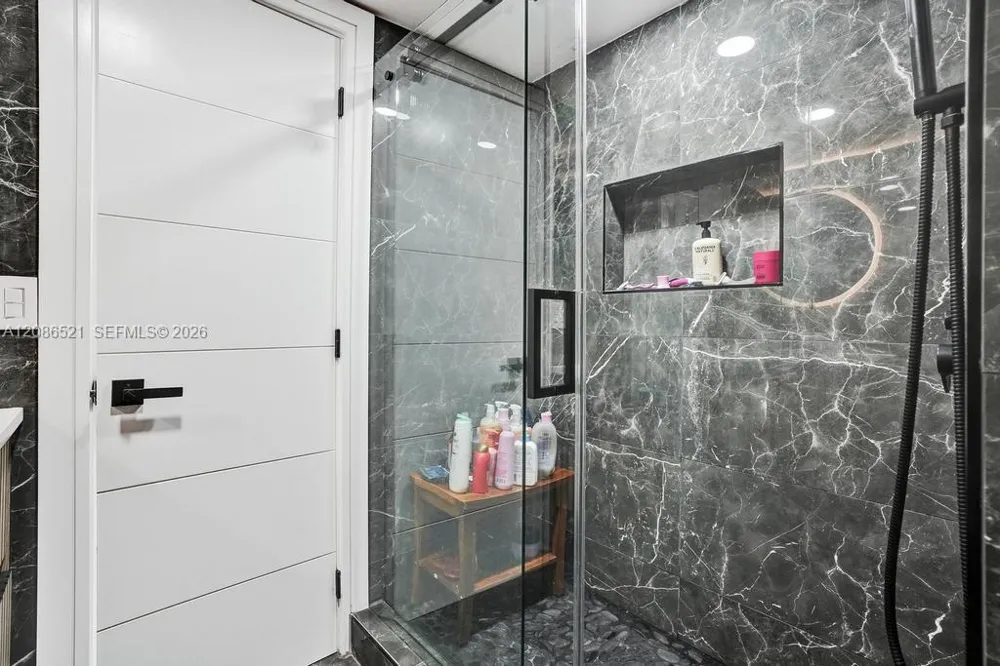 2723 NE 164th St #77 North Miami Beach, FL 33160