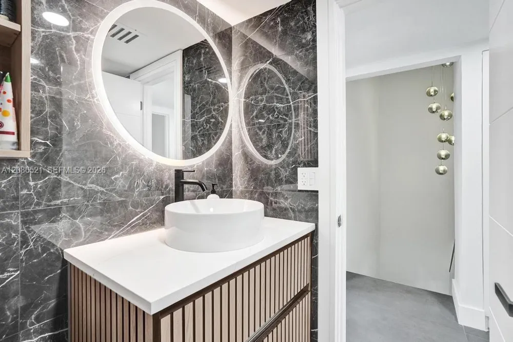 2723 NE 164th St #77 North Miami Beach, FL 33160