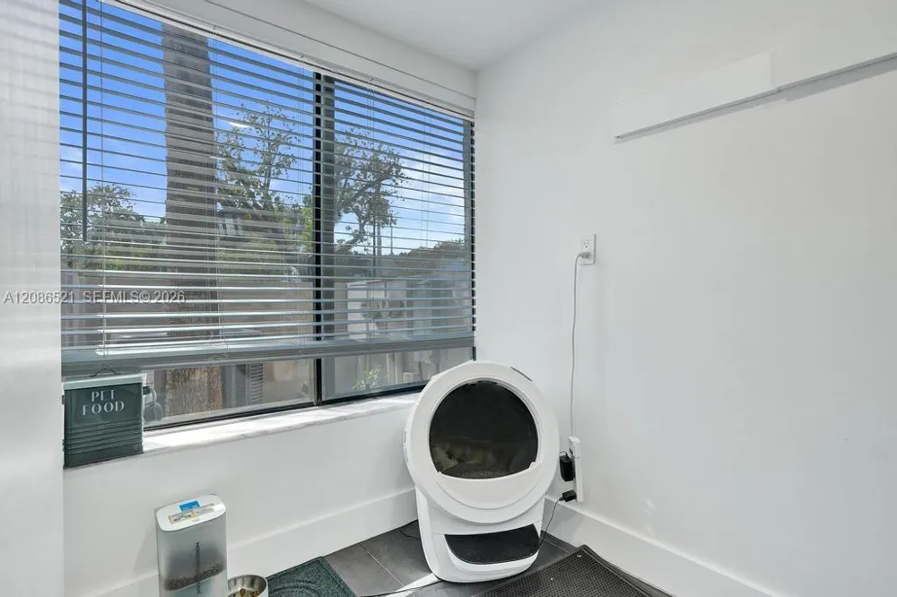 2723 NE 164th St #77 North Miami Beach, FL 33160