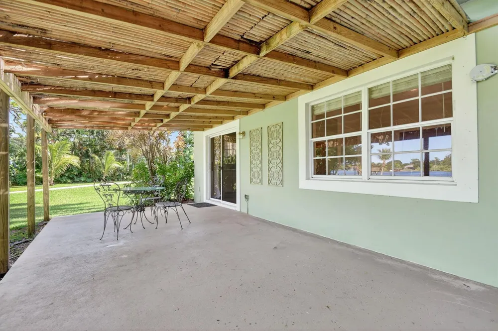 6225 Pine Drive #Cottage Lake Worth, FL 33462