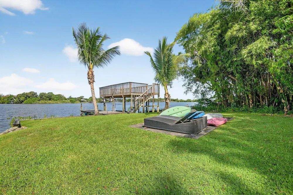 6225 Pine Drive #Cottage Lake Worth, FL 33462