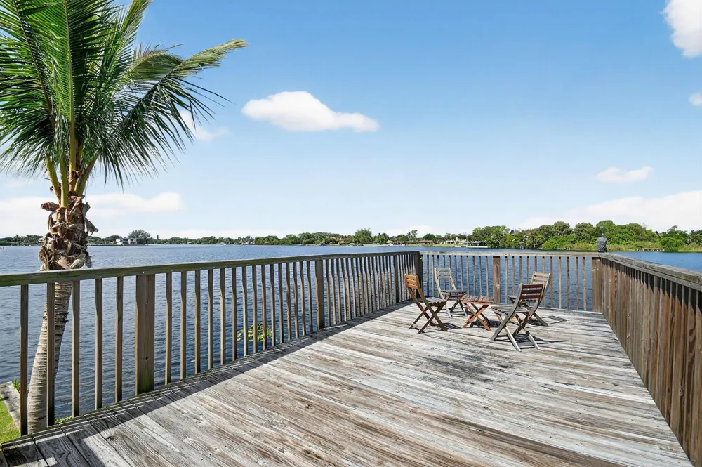 6225 Pine Drive #Cottage Lake Worth, FL 33462
