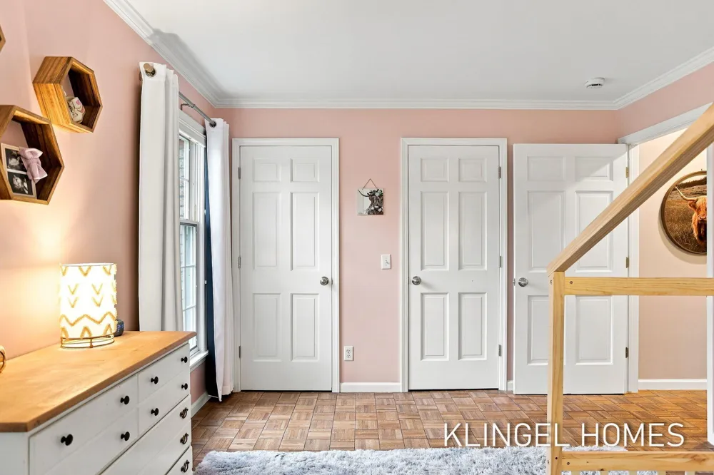 4261 Lin Nan Lane Norton Shores, MI 49441