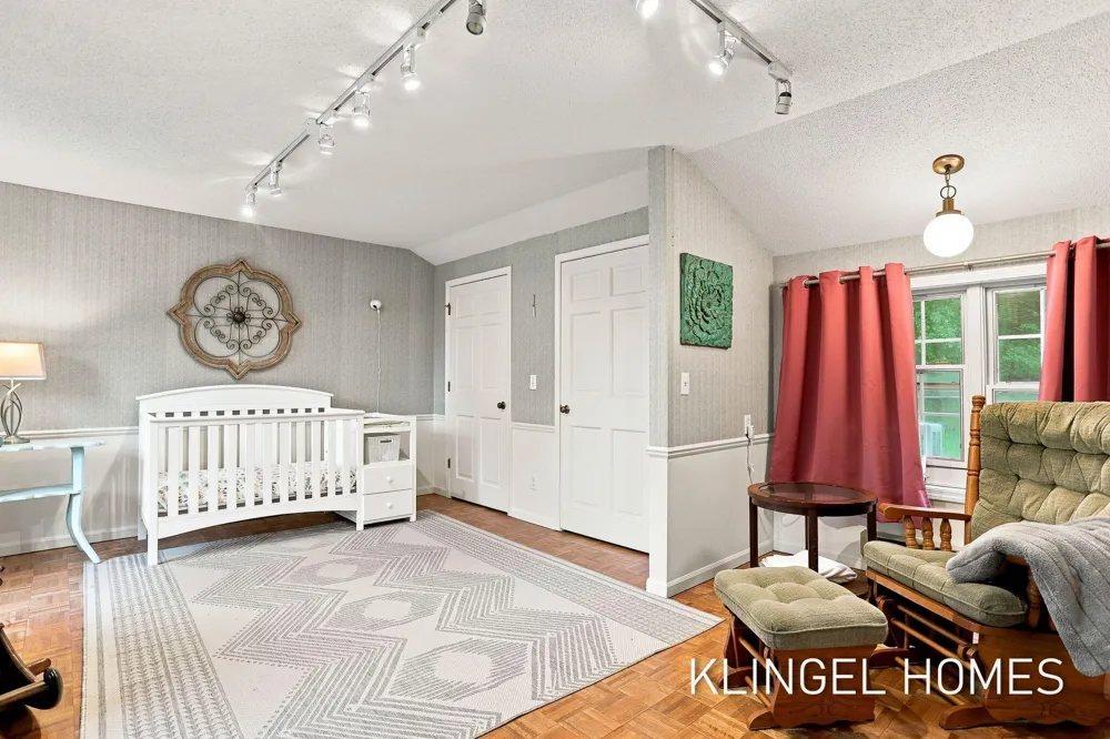 4261 Lin Nan Lane Norton Shores, MI 49441