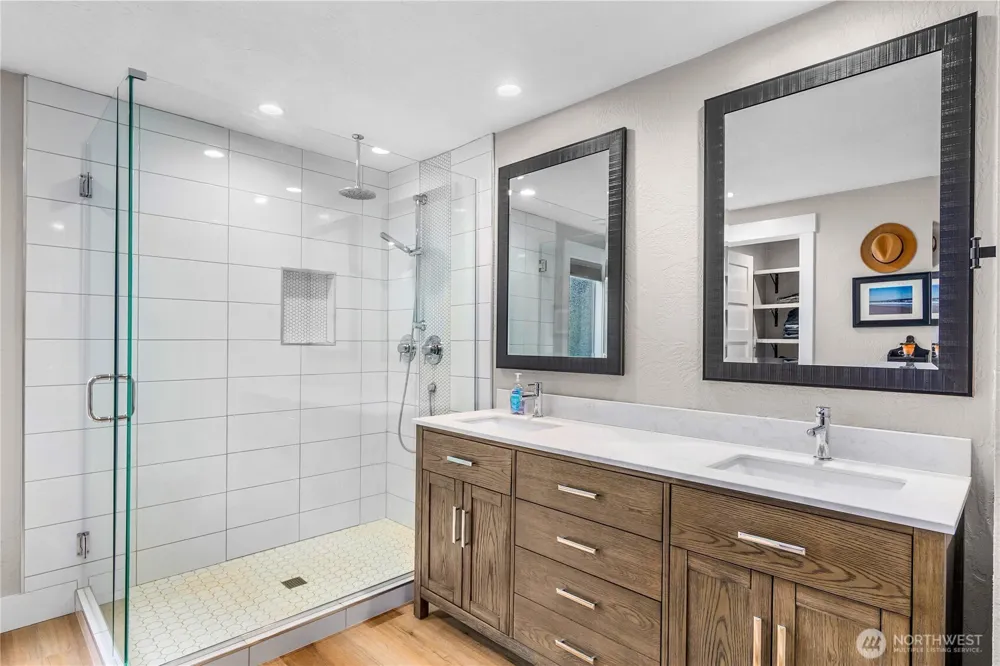 240 SE Mallard Beach Lane Shelton, WA 98584