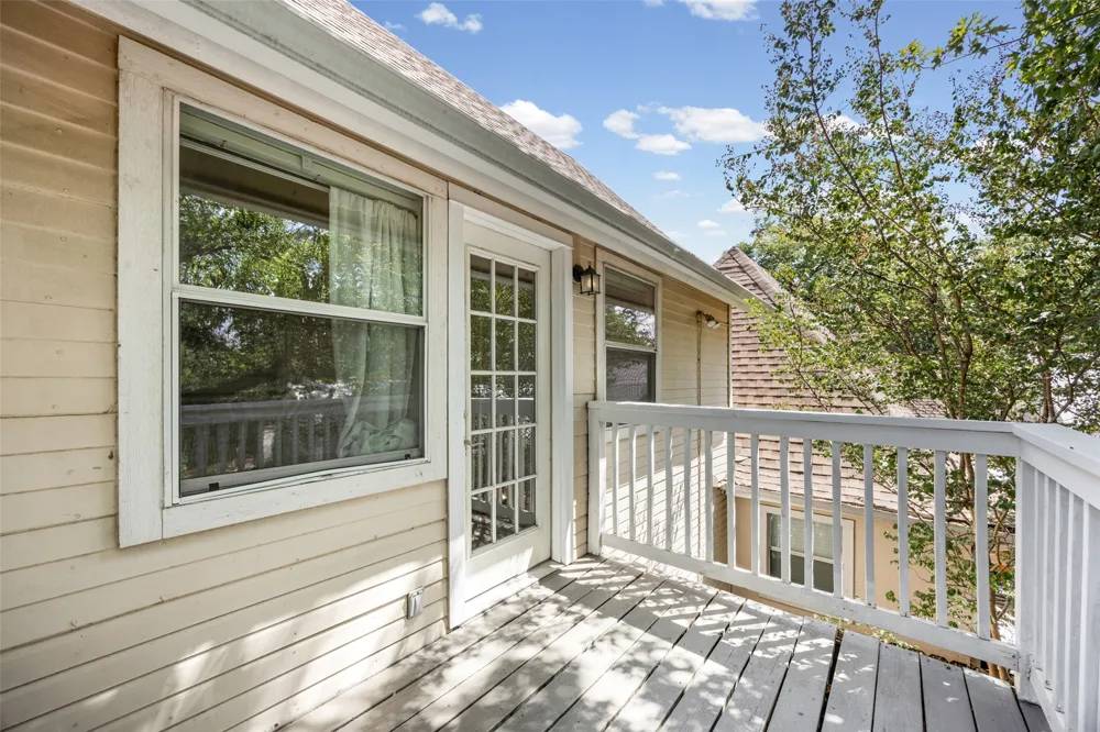 1110 W 22nd Street #12 Austin, TX 78705
