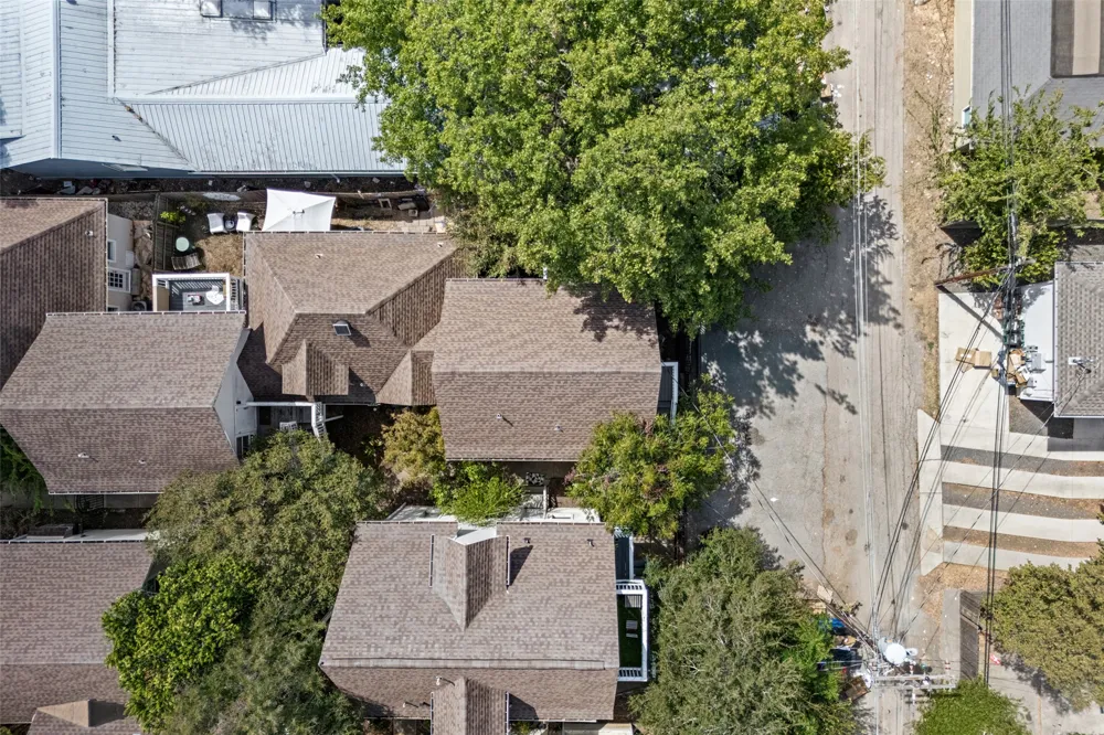 1110 W 22nd Street #12 Austin, TX 78705
