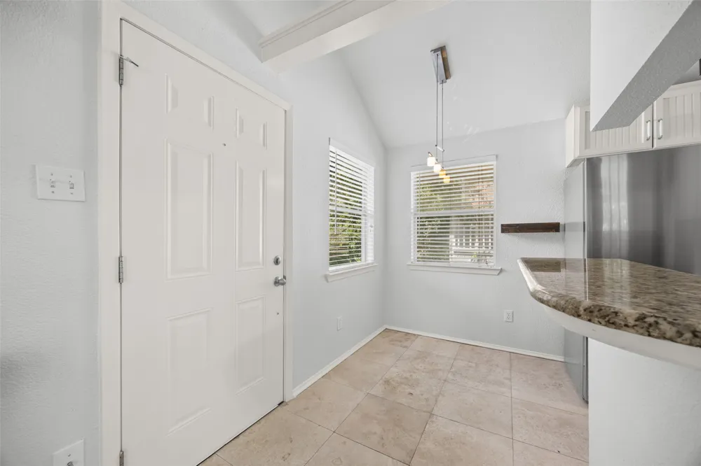 1110 W 22nd Street #12 Austin, TX 78705