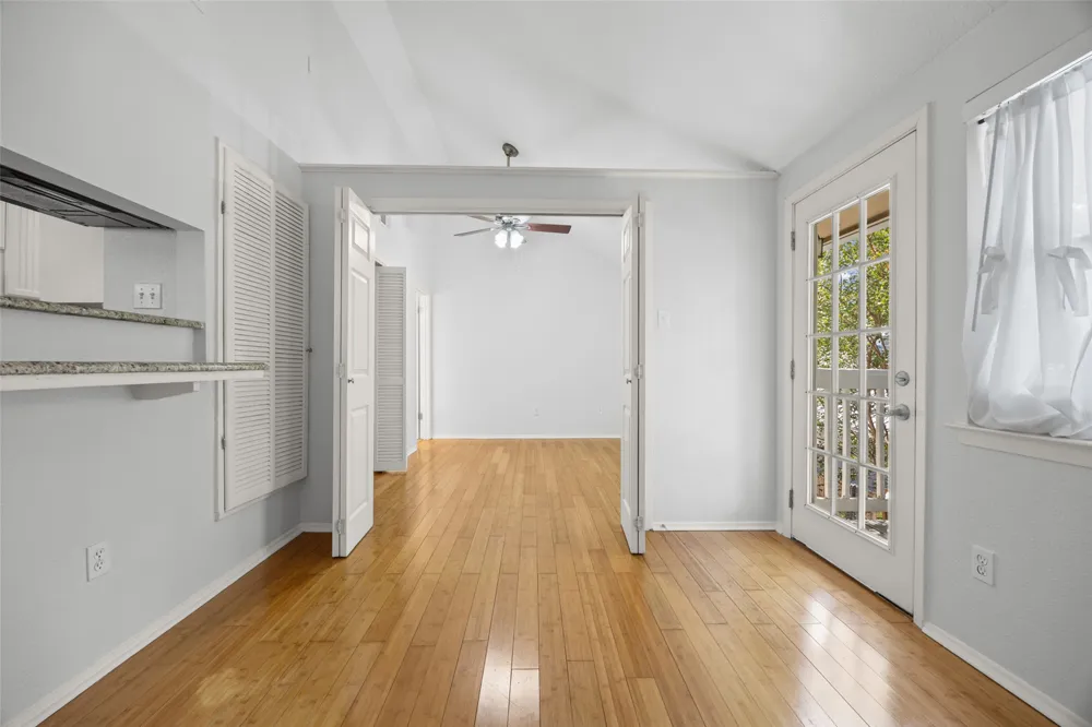 1110 W 22nd Street #12 Austin, TX 78705