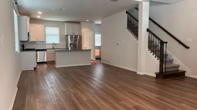 804 Goldilocks Lane Austin, TX 78652