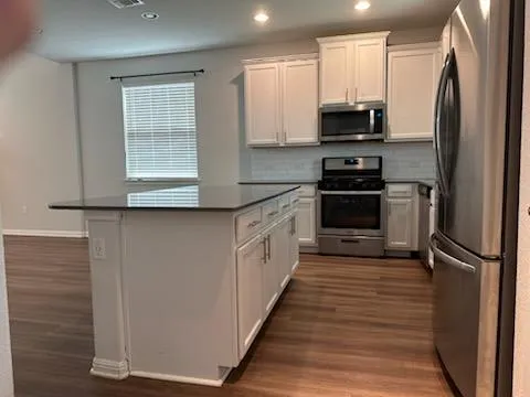 804 Goldilocks Lane Austin, TX 78652