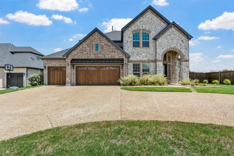 1814 Diamond Court