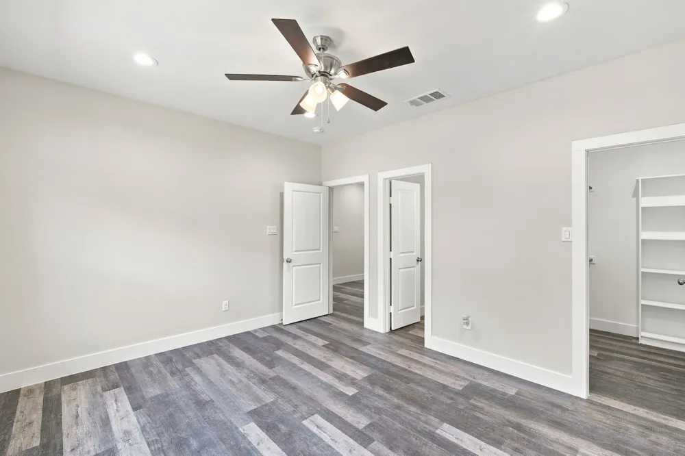 370 Third Avenue Milford, TX 76670