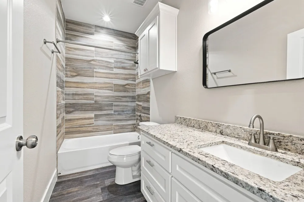 370 Third Avenue Milford, TX 76670