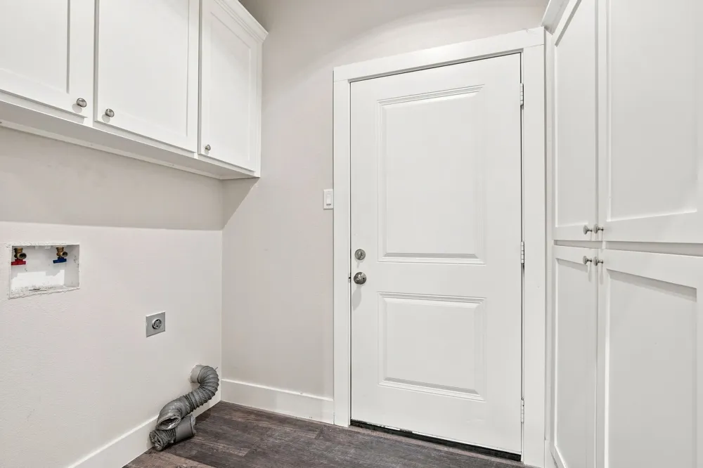 370 Third Avenue Milford, TX 76670