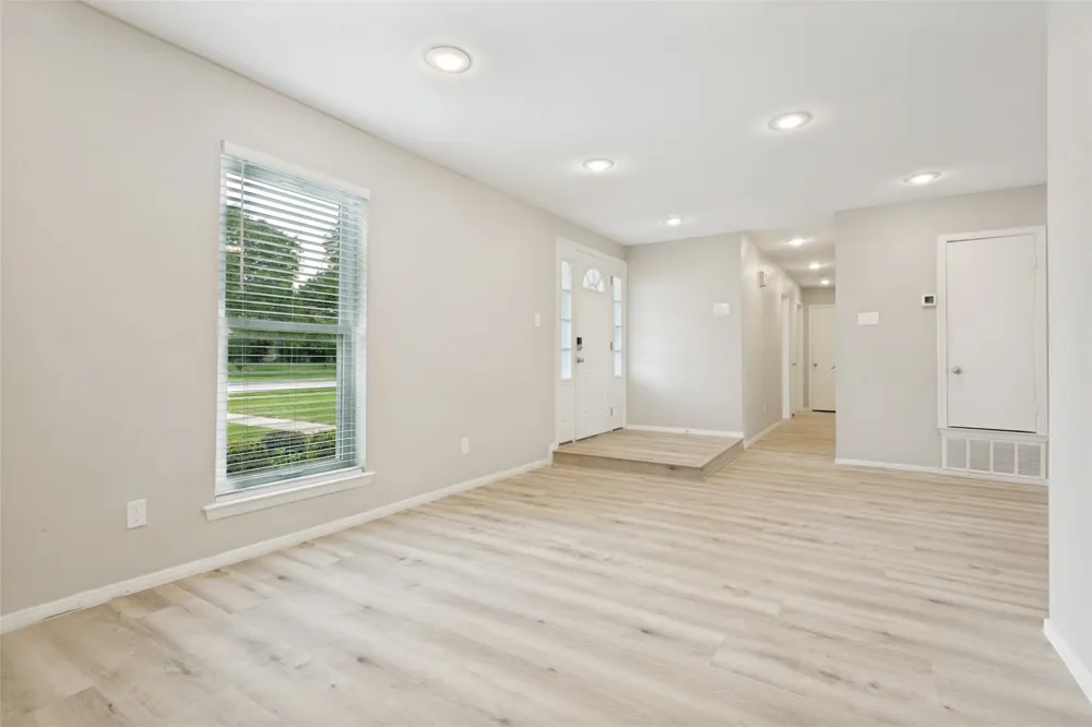 2117 Oak Brook Drive Richardson, TX 75081