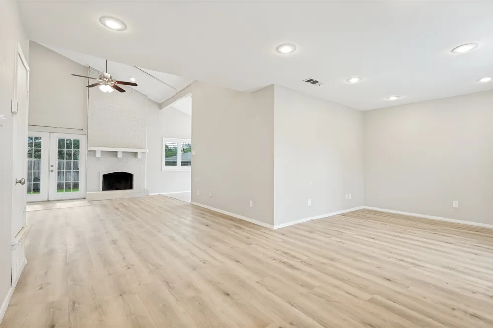 2117 Oak Brook Drive Richardson, TX 75081