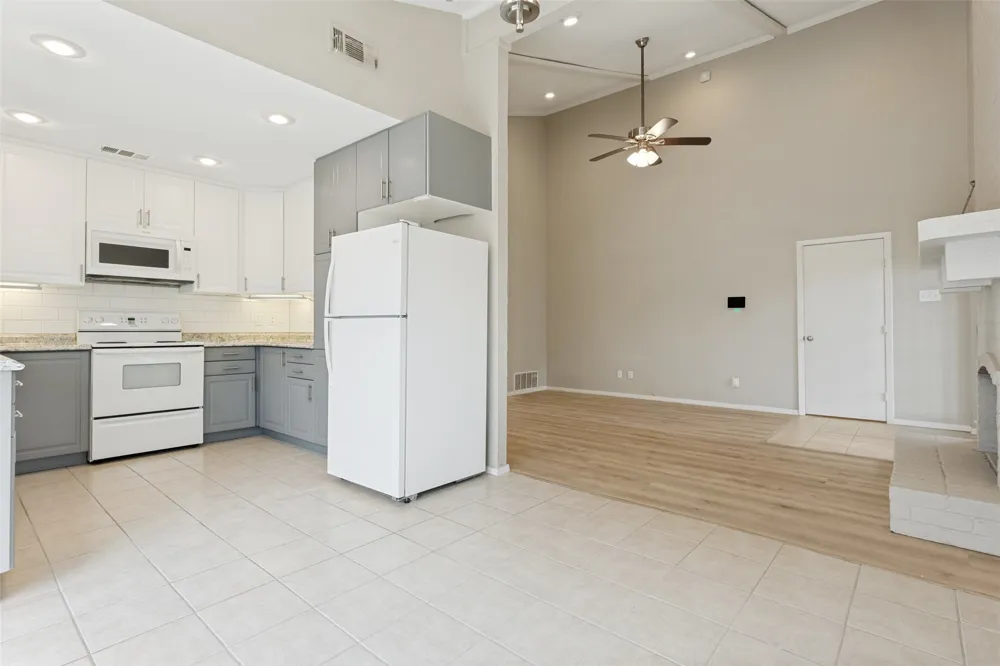 2117 Oak Brook Drive Richardson, TX 75081