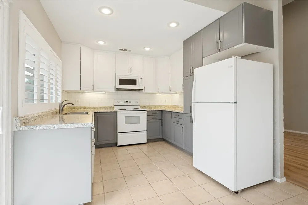 2117 Oak Brook Drive Richardson, TX 75081