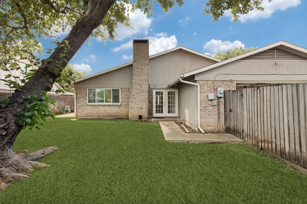 2117 Oak Brook Drive Richardson, TX 75081