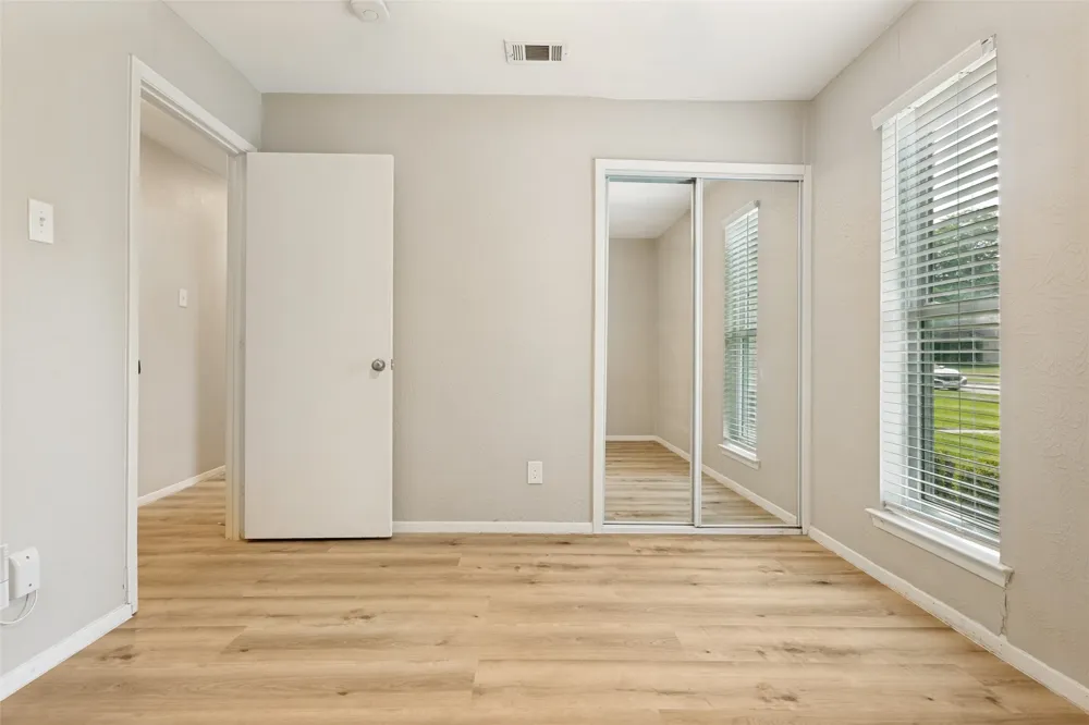 2117 Oak Brook Drive Richardson, TX 75081