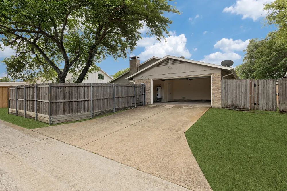 2117 Oak Brook Drive Richardson, TX 75081