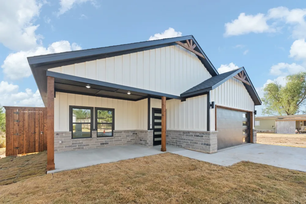 5431 arrowhead Drive Granbury, TX 76048