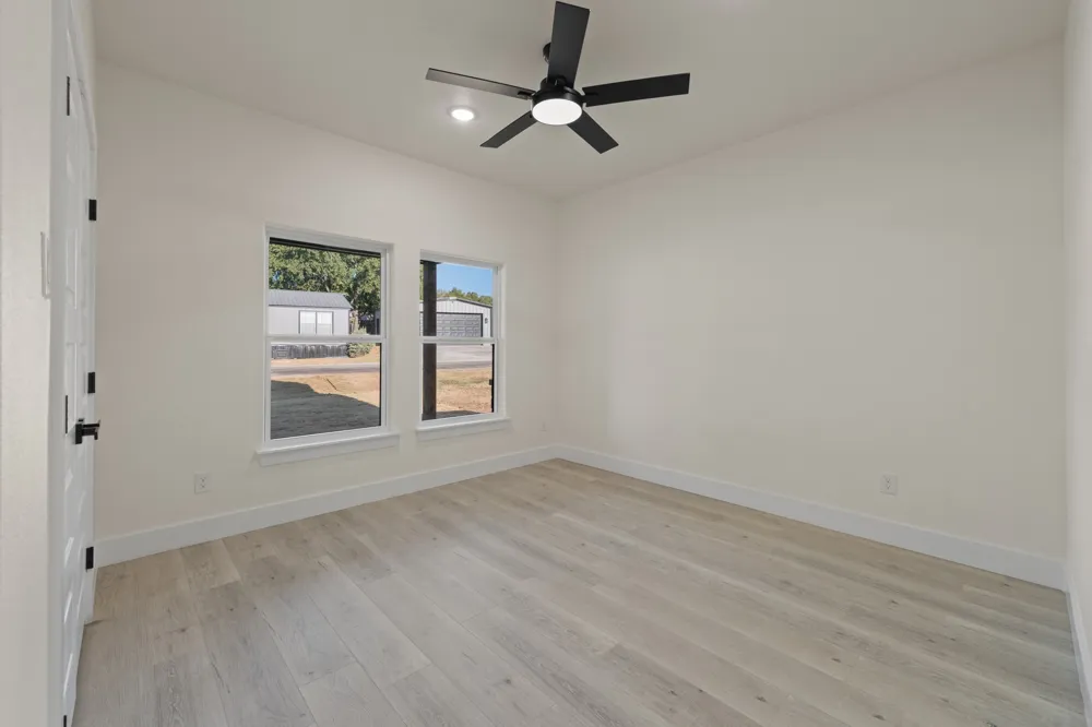 5431 arrowhead Drive Granbury, TX 76048