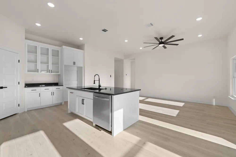 5431 arrowhead Drive Granbury, TX 76048