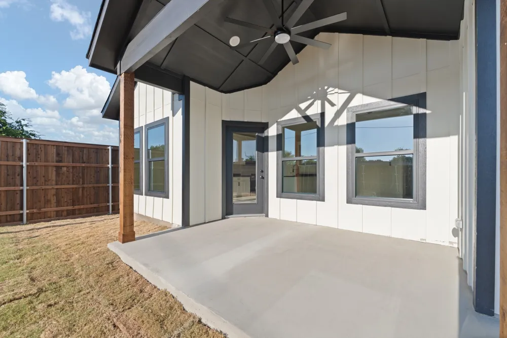 5431 arrowhead Drive Granbury, TX 76048