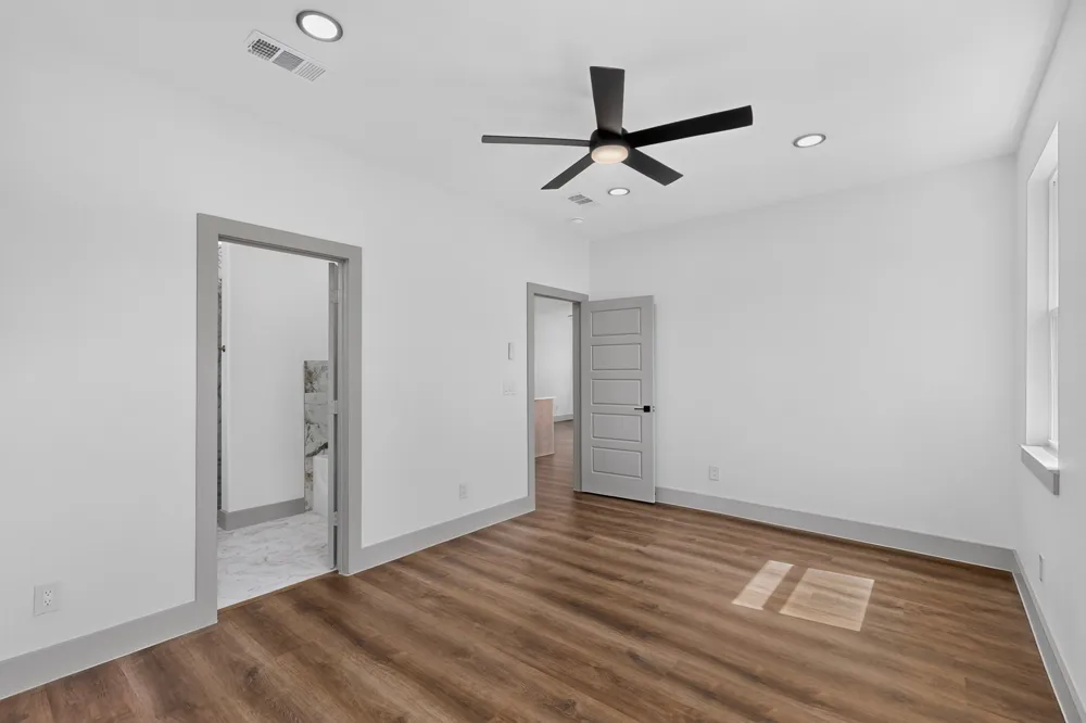 909 Meriott Street Ennis, TX 75119