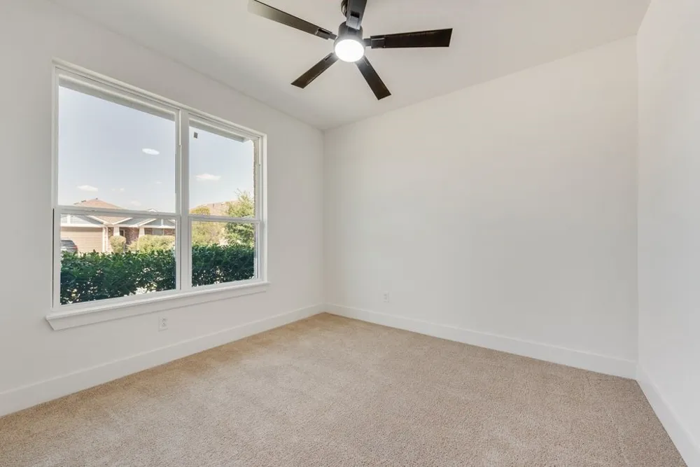 1704 Alton Way Aubrey, TX 76227