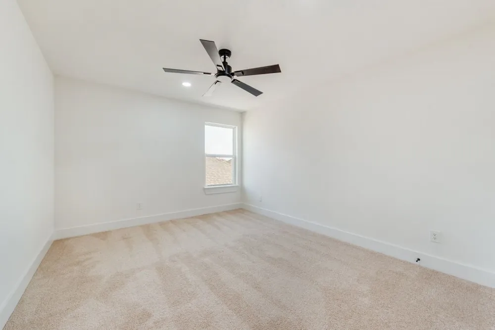 1704 Alton Way Aubrey, TX 76227