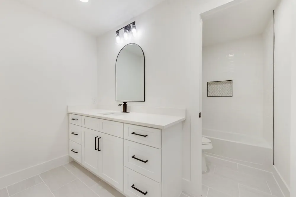 1704 Alton Way Aubrey, TX 76227