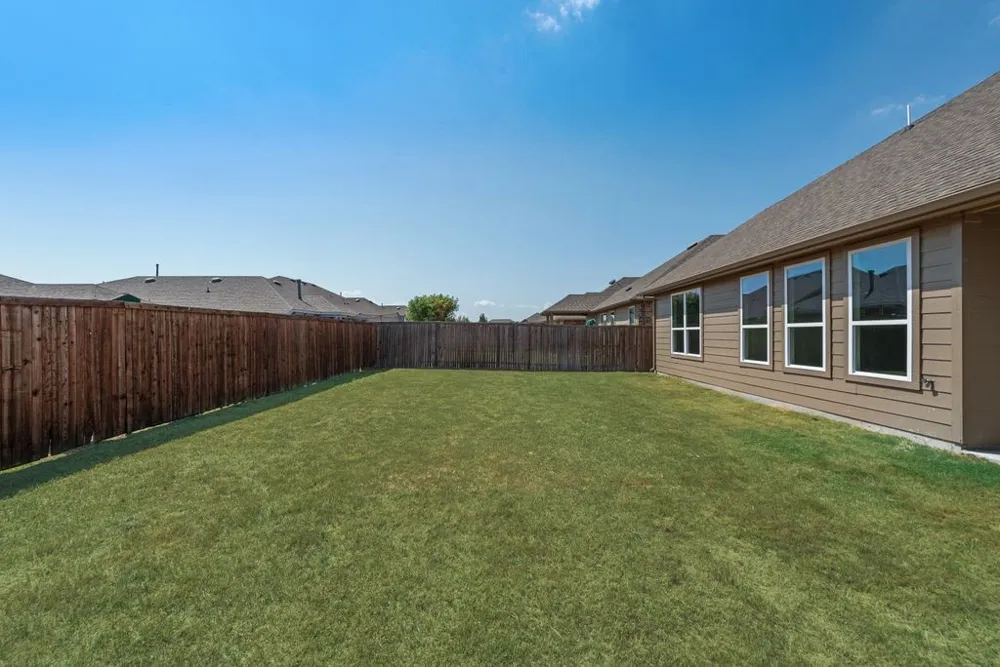 1704 Alton Way Aubrey, TX 76227