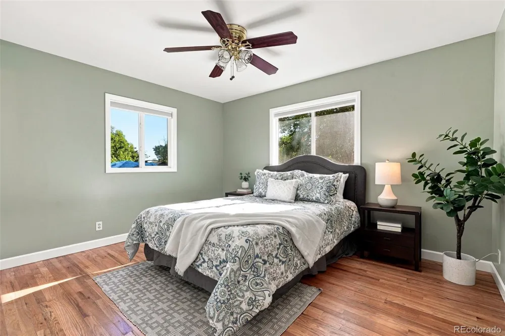 857 Iola Street Aurora, CO 80010