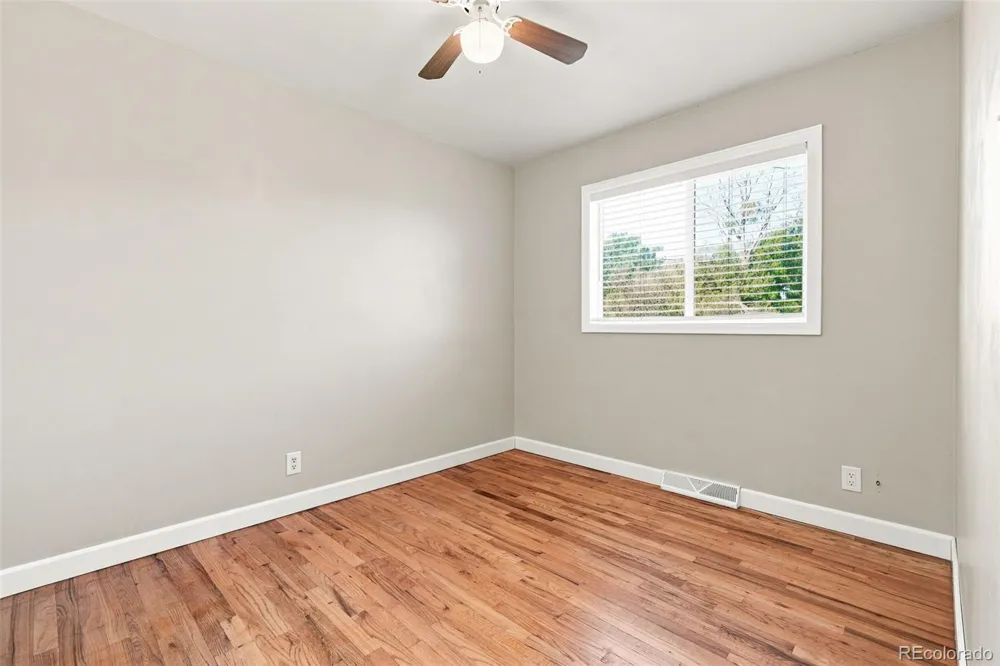 857 Iola Street Aurora, CO 80010