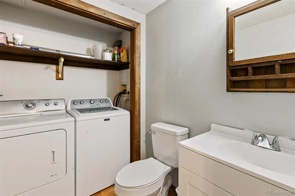 208 Illini Drive Woodland Park, CO 80863
