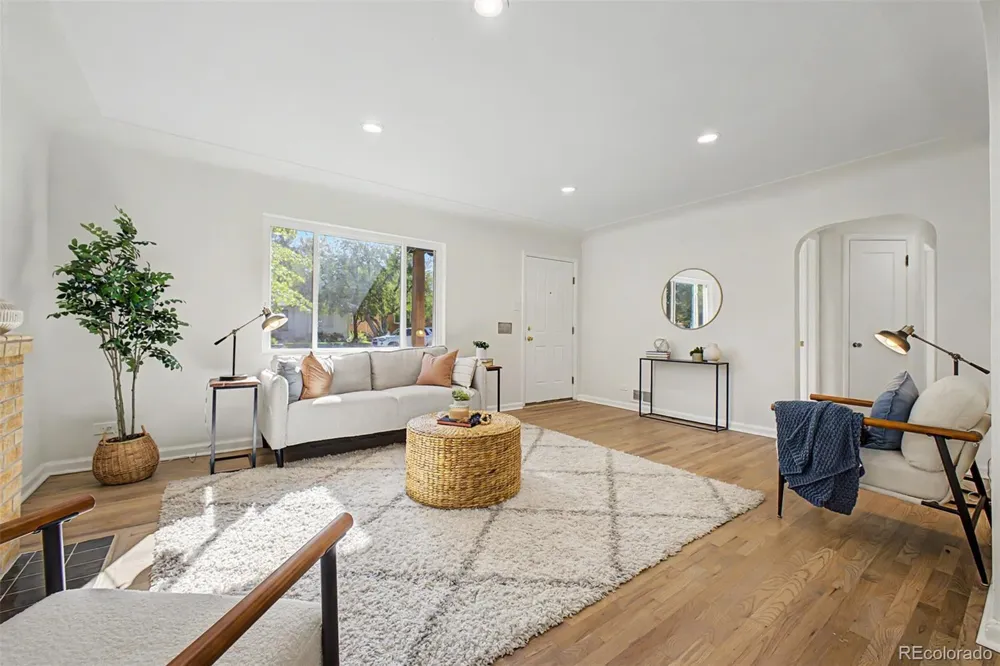 1261 S Jackson Street Denver, CO 80210
