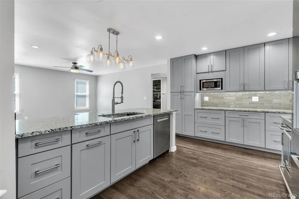 5484 S Danube Way Centennial, CO 80015