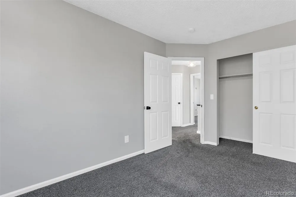 5484 S Danube Way Centennial, CO 80015