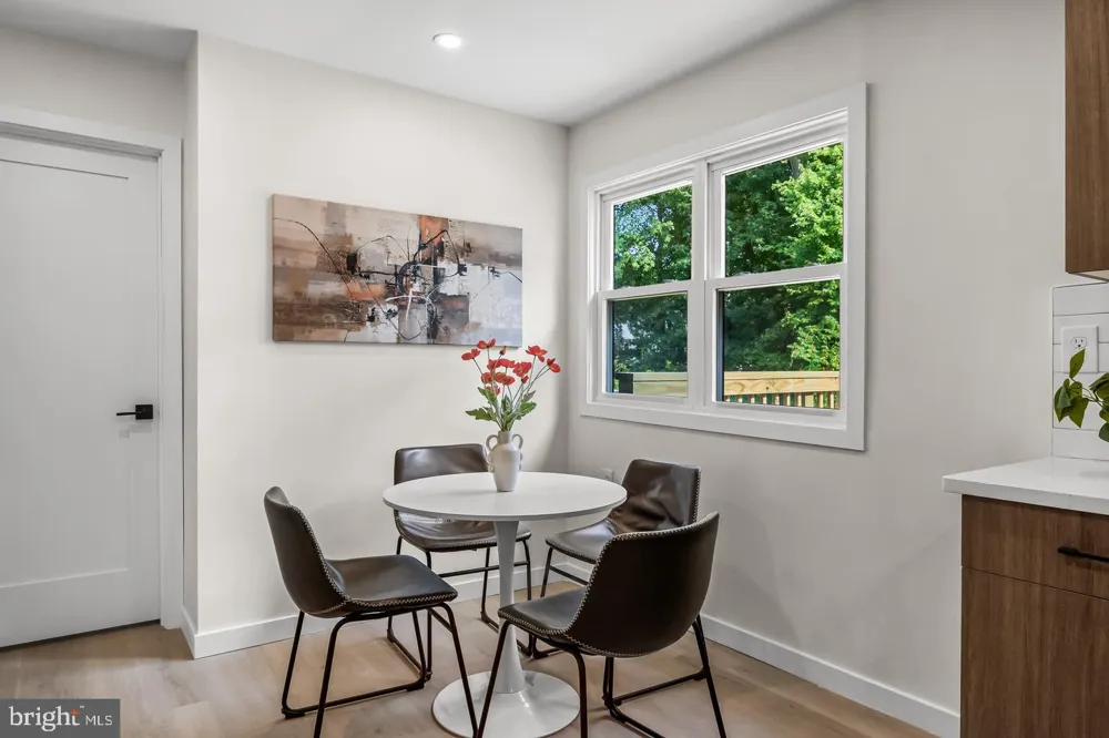 418 KINGSTON DRIVE Cherry Hill, NJ 08034