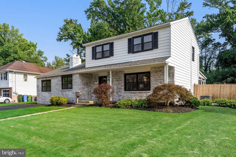418 KINGSTON DRIVE Cherry Hill, NJ 08034