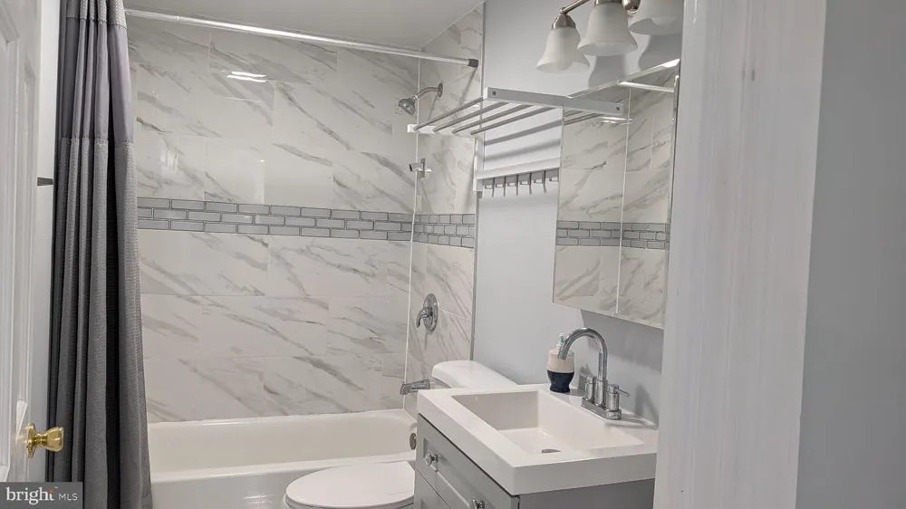 7104 JUDITH AVENUE Alexandria, VA 22315