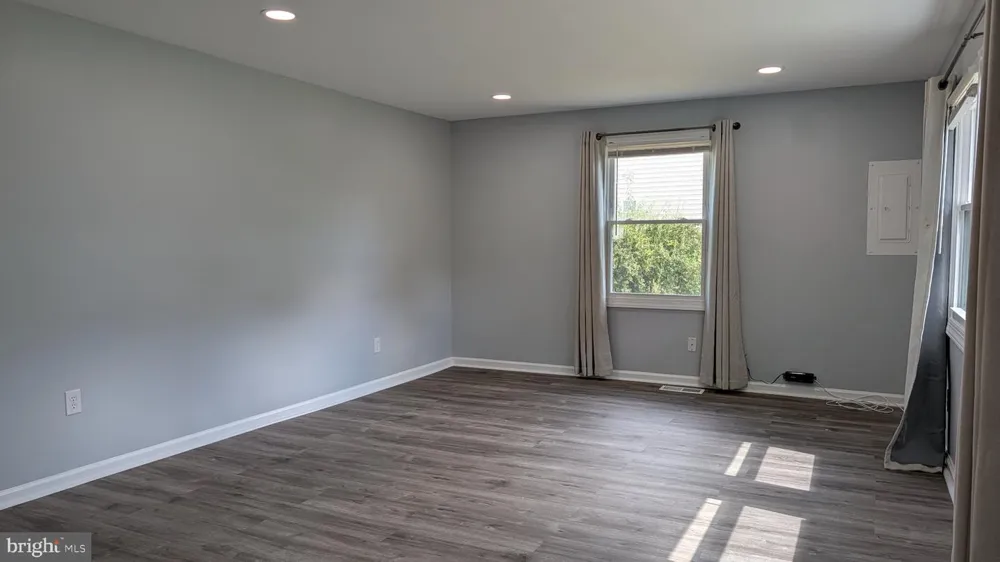 7104 JUDITH AVENUE Alexandria, VA 22315