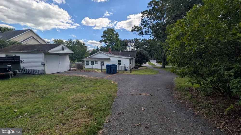 7104 JUDITH AVENUE Alexandria, VA 22315